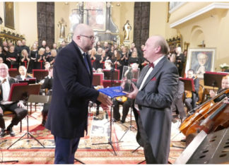 Miniatura Statuetki Jakuba Wejhera dla prof. Marka Rocławskiego