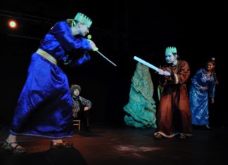 „Za ósmą górą” Grupy Teatralnej „Czarne Owieczki” z Pniewite na Festiwalu Kurtyna 2022